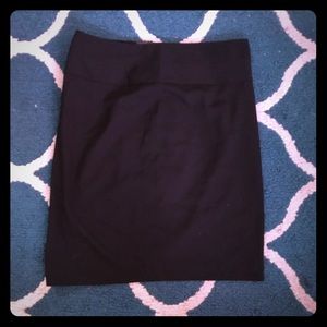 High waisted black pencil skirt